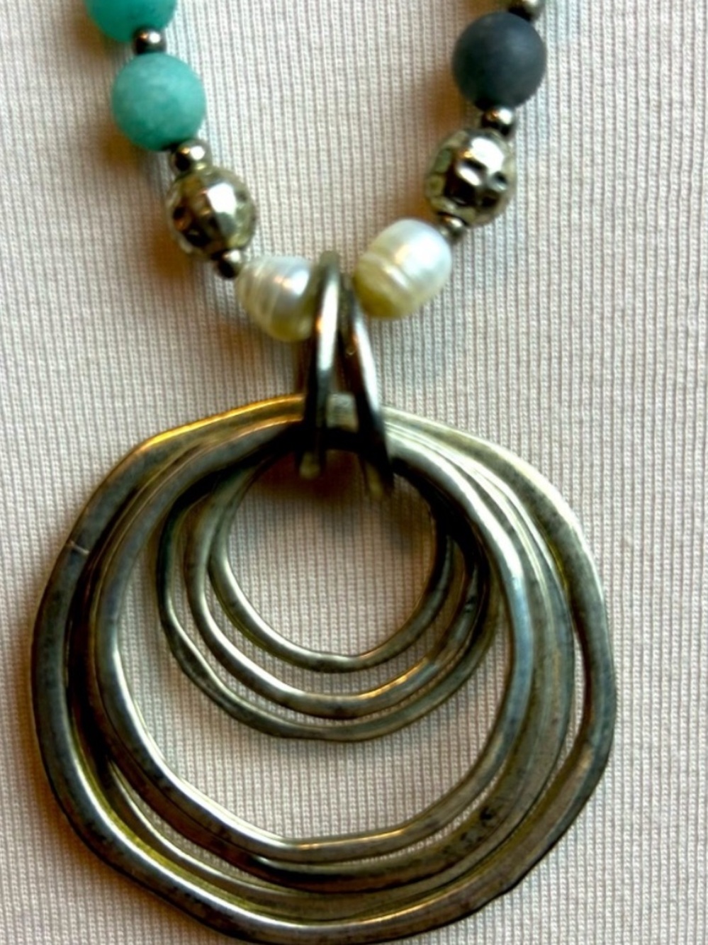 Turquoise Blue Beaded Silver Tone Ring Pendant Statement Necklace - Picture 3 of 4